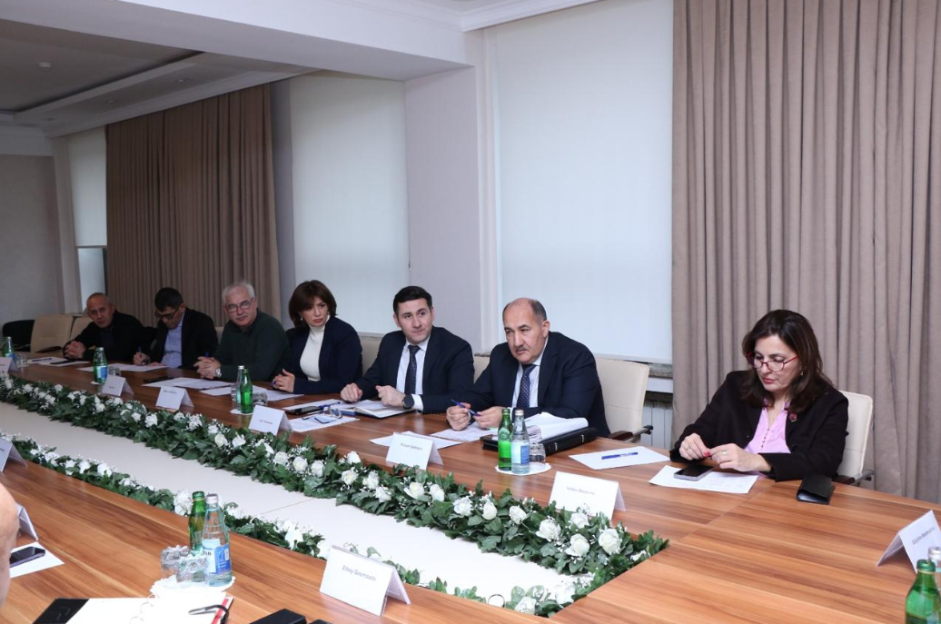 AzMİU-da Ekspert Şurasının növbəti iclası keçirilib - FOTOLAR